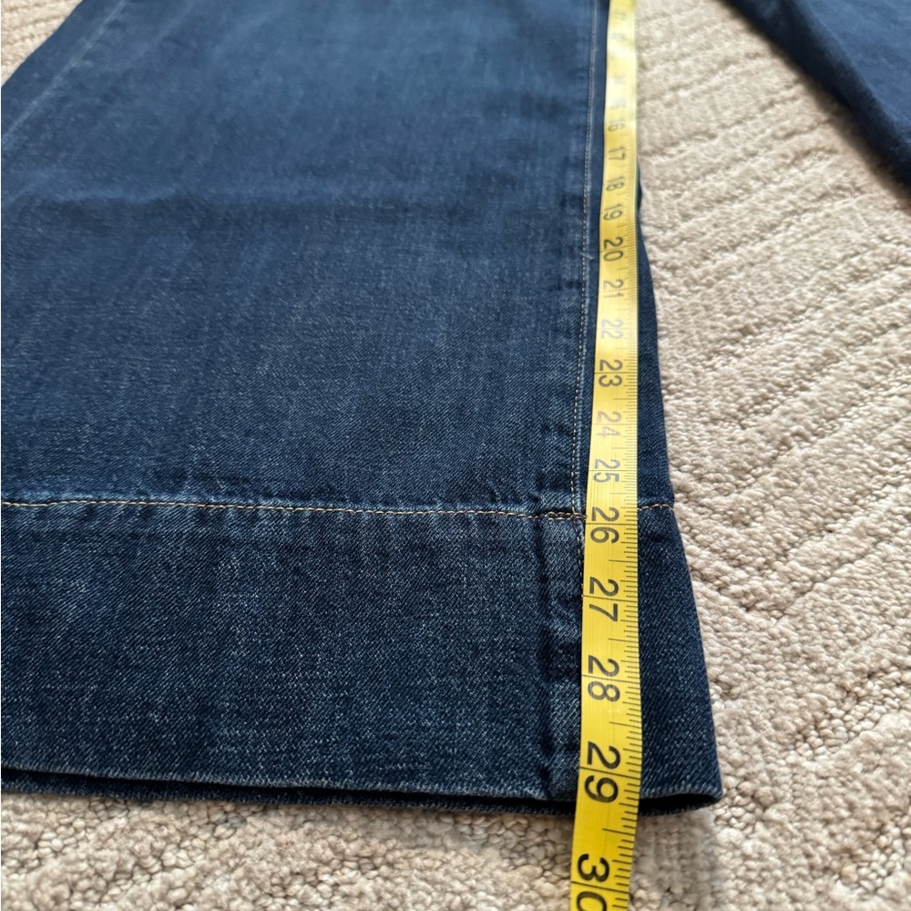 GAP High Rise Wide Legged Jeans - 34R - Picture 7 of 7